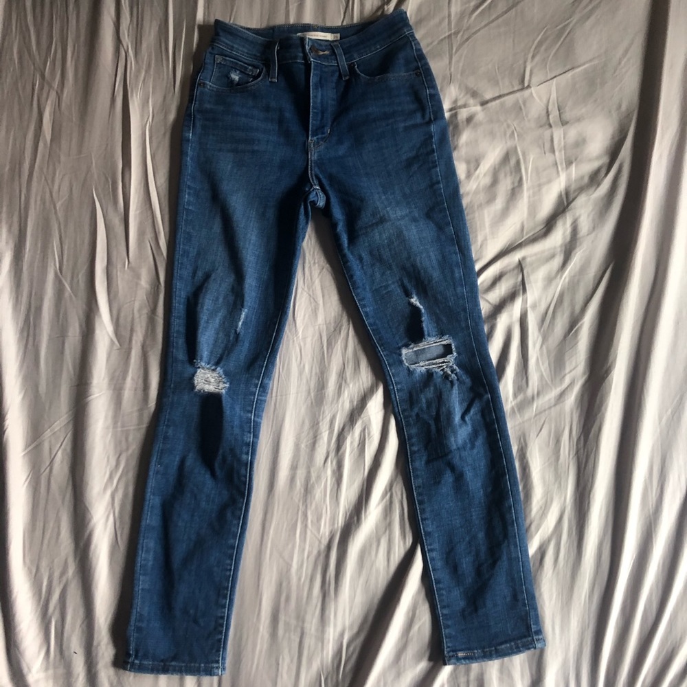 levi’s 721 high rise distressed blue skinny jean